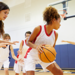 Descubra como, segundo Sergio Bento de Araújo, o desporto na educação contribui para melhorar o desempenho académico e o desenvolvimento dos alunos.