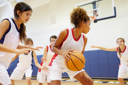 Descubra como, segundo Sergio Bento de Araújo, o desporto na educação contribui para melhorar o desempenho académico e o desenvolvimento dos alunos.