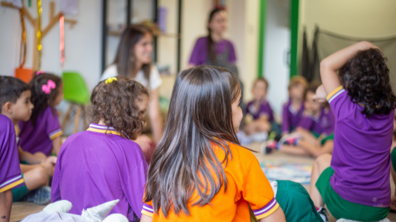 Educação e afeto e o papel da Sigma Educação e Tecnologia Ltda na promoção de uma comunicação empática que reforça o envolvimento dos alunos.